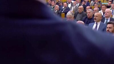 Saadet Partisi Genel Başkanı Mahmut Arıkan, "Dünyada sınırlar değişiyor, haritalar yeniden çiziliyor.