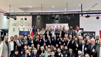 Yeniden Refah Partisi Genel Başkanı Fatih Erbakan, Köln’deki iftar programında