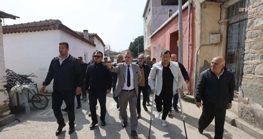 Yunusemre Belediye Başkanı Semih Balaban, Muradiye Mahallesi’nde esnaf ve vatandaşlarla