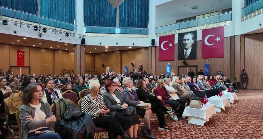 Yüreğir Belediyesi, 8 Mart Dünya Emekçi Kadınlar Günü dolayısıyla Atatürk