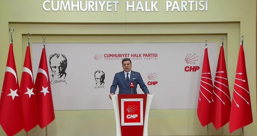 Zeynel Emre: Özkan Yalım hakkında bir disiplin süreci işletilmesi, oy birliğiyle bir karar altına alınmıştır CHP Sözcüsü Zeynel Emre, gözaltındaki Uşak Belediye Başkanı Özkan Yalım