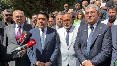 Çorum’da arastada kaydettiği videoda öğle saatlerine yaklaşılmasına rağmen siftah edemediklerine, buna