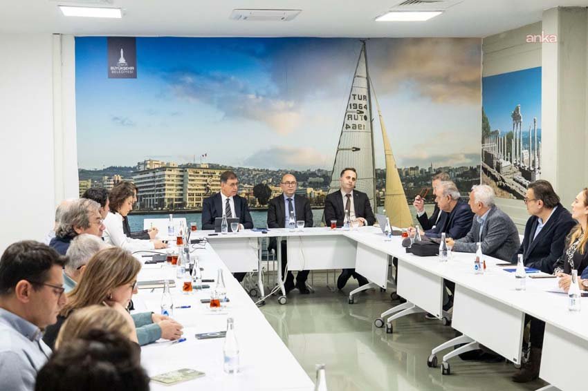 İzmir Büyükşehir Belediyesi’nin kurduğu Arkeoloji Kurulu "İzmir’in tarihi mirasını görünür