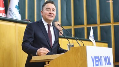 Ali Babacan: “İktidarla ana muhalefet, mesele belediyelerse tam tencere kapak olmuştur” DEVA Partisi Genel Başkanı Ali Babacan, belediyelere ilişkin yaptığı değerlendirmede iktidarın