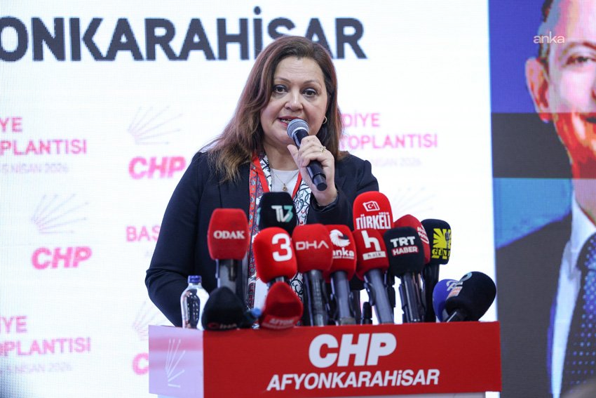 Afyonkarahisar Belediye Başkanı Burcu Köksal: “CHP’li belediyeler varsa, çözüm vardır. Dayanışma, adalet vardır” Afyonkarahisar Belediye Başkanı Burcu Köksal, "Bizler sadece şehirleri yönetmiyoruz. Aynı