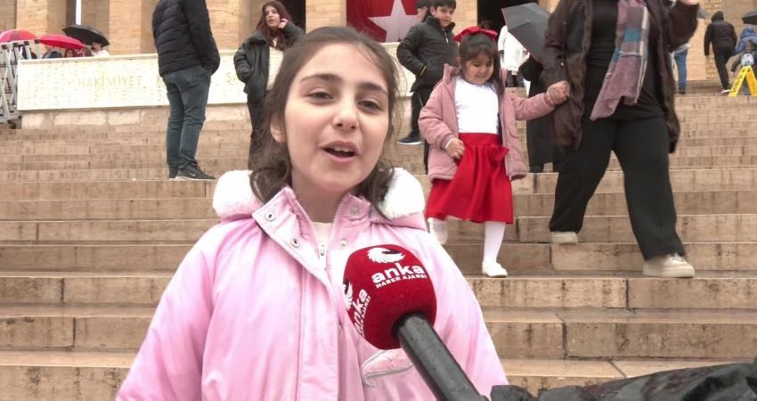 23 Nisan Ulusal Egemenlik ve Çocuk Bayramı’nda Anıtkabir’i ziyaret eden