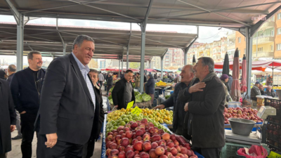 CHP Niğde Milletvekili Ömer Fethi Gürer, pazarda esnaf ve üreticilerin sorunlarını