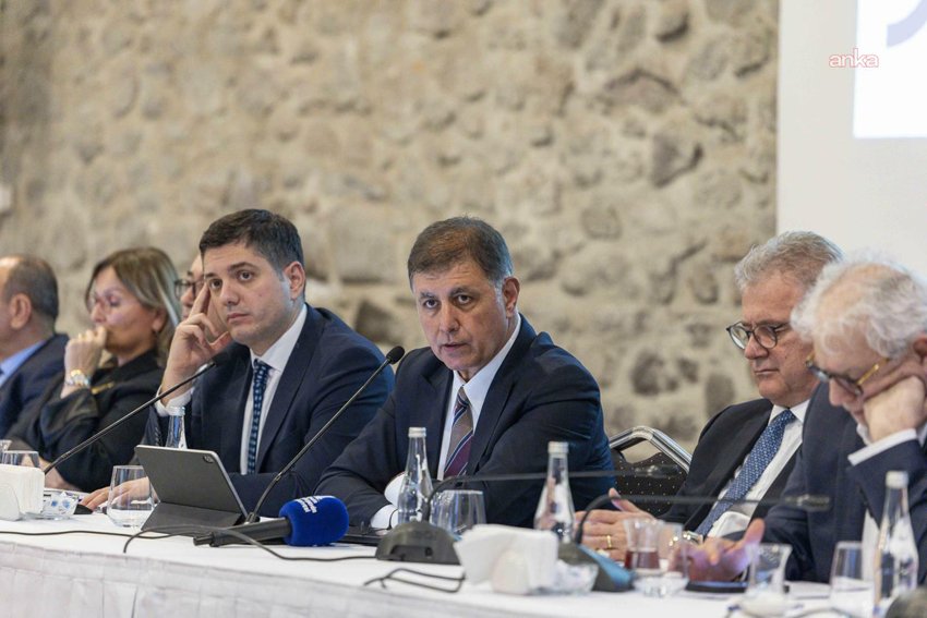 İzmir Büyükşehir Belediye Başkanı Cemil Tugay, İzmir Ekonomik Kalkınma Koordinasyon