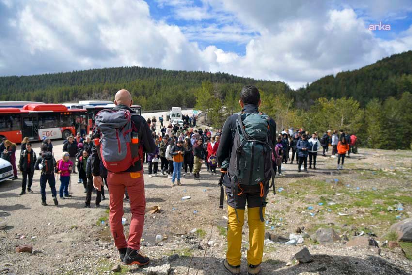 Ankara Büyükşehir Belediyesi’nden Şahinler Tabiat Parkı’na ücretsiz doğa yürüyüşü Ankara Büyükşehir Belediyesi (ABB), Türkiye Dağcılık Federasyonu iş birliğiyle, Kızılcahamam