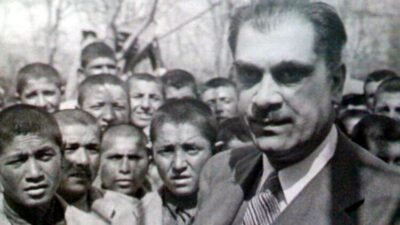 Her 17 Nisan günü aydınlarımız kaleme sarılır. Köy Enstitülerini anlatan