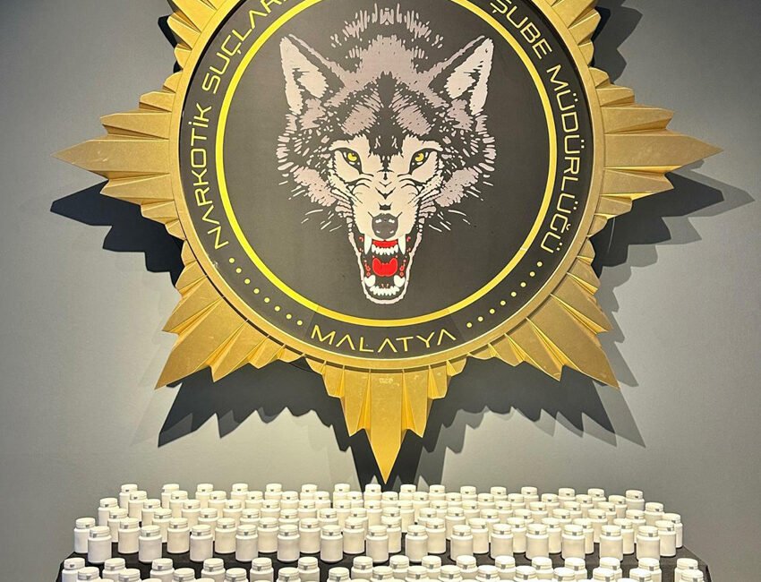 Malatya’da Narkotik Suçlarla Mücadele Şube Müdürlüğü ekiplerince “torbacı” olarak tabir