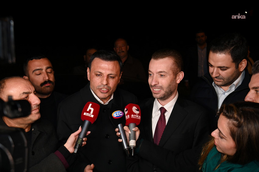Silivri’den tahliye edilen Ceyhan Belediye Başkanı Aydar: “Oradayken bedenim içeride, ruhum dışarıdaydı. Şimdi bedenim dışarıda, ruhum içeride” Ceyhan Belediye Başkanı Kadir Aydar, Aziz İhsan Aktaş davası kapsamında