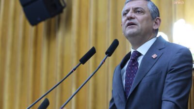 CHP Genel Başkanı Özgür Özel, CHP'li belediyelere yönelik operasyonlara ilişkin