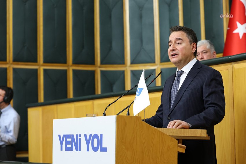 DEVA Partisi Genel Başkanı Ali Babacan, “Yanı başımızda büyük bir