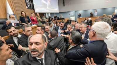 İzmir Büyükşehir Belediye Meclisi CHP Grup Başkanvekili Yağmur Yurdakul Özkan,