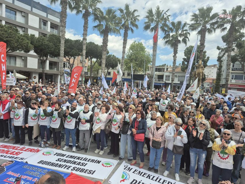 İzmir’in Dikili ilçesinde düzenlenen Bölge Mitingi’nde emekliler, düşük emekli aylıkları,