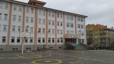 Eğitimciler Birliği Sendikası (Eğitim-Bir-Sen), Ankara Pursaklar Turgut Özal Ortaokulu'nda Türkçe