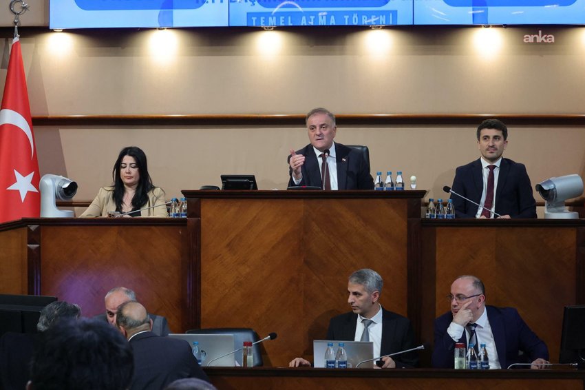 İETT Genel Müdürlüğü’nün 2025 yılı Faaliyet Raporu, 133 kabul 83 ret oyu ile kabul edildi İstanbul Büyükşehir Belediye (İBB) Meclisi’nin Nisan ayının 2. Oturumu gerçekleşti.