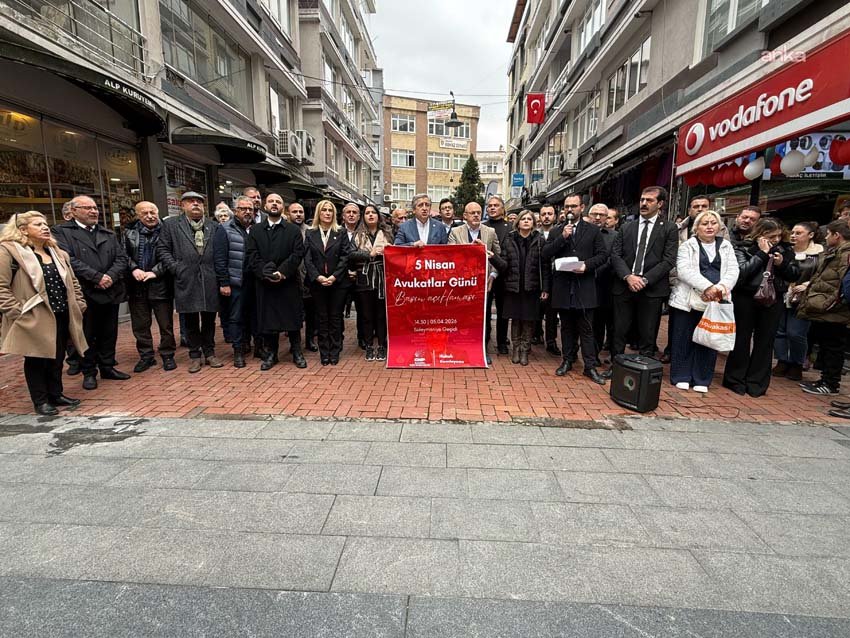 CHP Samsun İlkadım İlçe Başkanlığı’ndan “Avukatlar Günü” açıklaması: “Bedel ödeyen meslektaşlarımız olduğu sürece bugün bizim için mücadeleyi yükseltme günüdür” CHP Samsun İlçe Başkanı Umut Alkaç, 5 Nisan Avukatlar Günü'nde,