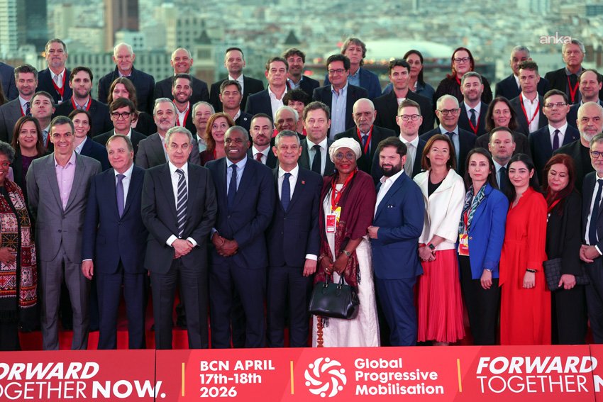 CHP Genel Başkanı Özgür Özel, Küresel İlerici Seferberlik’in (GPM) Barselona’da