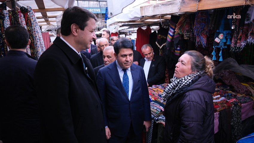 Saadet Partisi Genel Başkanı Arıkan: Türkiye’deki enflasyon problemi kadar TÜİK kurumunda da ahlak problemi var Saadet Partisi Genel Başkanı Mahmut Arıkan, “Bu sabah TÜİK rakamları