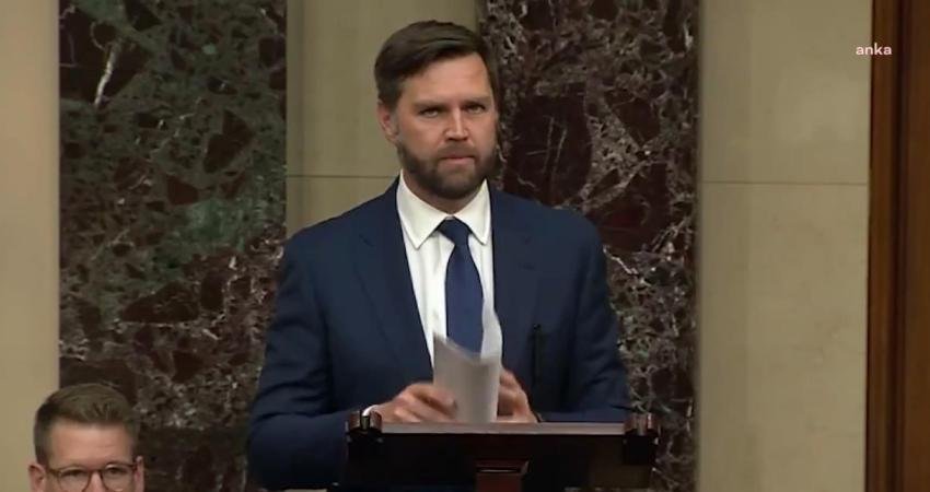 ABD Başkan Yardımcısı JD Vance, ABD-İran görüşmeleri için İslamabad’a gidiyor: “Olumlu bir sonuç bekliyoruz” ABD Başkan Yardımcısı JD Vance, ABD ile İran arasında gerçekleştirilecek barış görüşmelerine