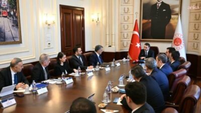 Adalet Bakanı Akın Gürlek, Türk Telekom CEO'su Ebubekir Şahin ile