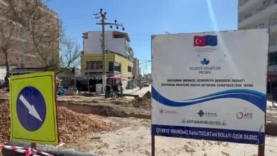 Adıyaman Belediyesi ekipleri, değişken hava koşullarında da faaliyetlerini sürdürüyor Adıyaman Belediyesi, değişken hava koşullarına rağmen saha çalışmalarını planlı ve