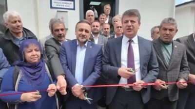 Adıyaman Belediye Başkanı Abdurrahman Tutdere, Yeşilyurt Mahallesi’ne kazandırılan muhtar evi