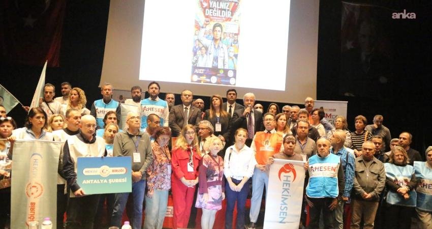 Aile hekimi Bedriye Doğan Emir’in görevden uzaklaştırılmasıyla ilgili Antalya’da bir araya
