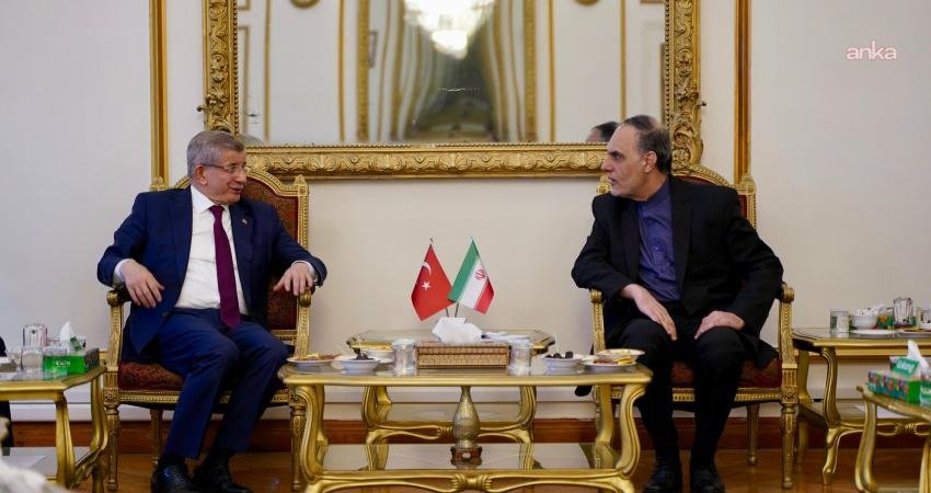 Ahmet Davutoğlu, İran’ın Ankara Büyükelçisi Muhammed Hasan Habibullah Zadeh’i ziyaret etti Gelecek Partisi Genel Başkanı Ahmet Davutoğlu, İran’ın Ankara Büyükelçisi Muhammed