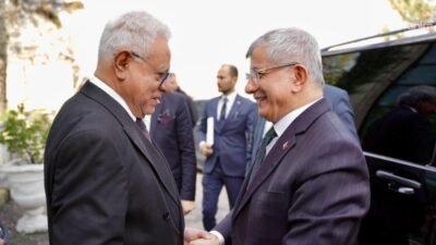 Gelecek Partisi Genel Başkanı Ahmet Davutoğlu ve beraberindeki heyet, Pakistan’ın