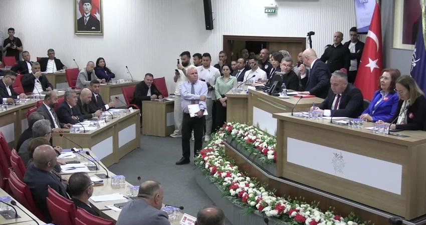 AK Partili Özlem Çerçioğlu’nun başkan vekilleri CHP’den seçildi Aydın Büyükşehir Belediyesi, Nisan ayı Olağan Meclis Toplantısı, Meclis Başkan