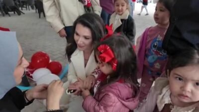 Manisa'da Akhisar Mustafa Kirazoğlu Devlet Hastanesi Uzman Çocuk Doktoru Damla