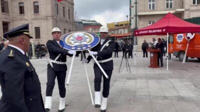 Aksaray’da Türk Polis Teşkilatı’nın 181’nci yıl dönümü kutlandı Aksaray kent meydanında Türk Polis Teşkilatı’nın 181’nci yıl dönümü düzenlenen törenle