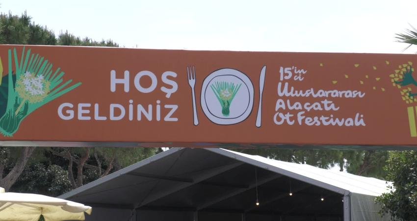 İzmir’in Çeşme ilçesinde düzenlenen 15. Alaçatı Ot Festivali, bu yıl
