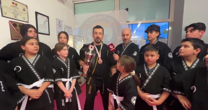 Almanya’daki bagatur sporcularından altın kemer ve şampiyonluk gururu Almanya’da faaliyet gösteren Bagatur Akademi sporcuları, Antalya’da düzenlenen 4. AIKO
