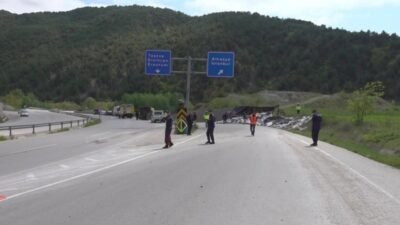 Amasya’da meydana gelen trafik kazasında bir kişi yaşamını yitirdi.