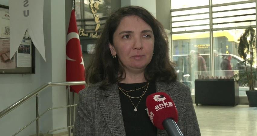 Adalet Peşinde Aileleri Platformu avukatlarından Duygu İnegöllü, 6 Şubat 2023'te