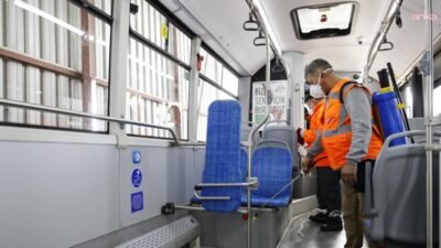 Antalya Büyükşehir Belediyesi, her gün seferini tamamlayan toplu ulaşım araçlarını