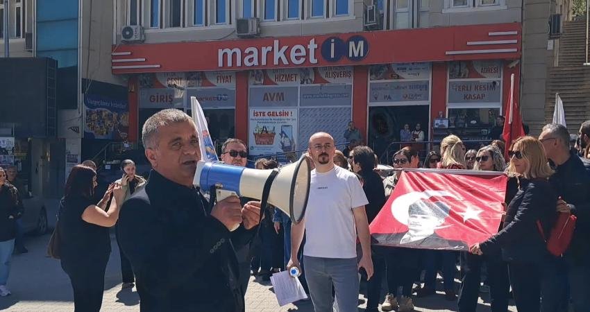Artvinliler, Şanlıurfa ve Kahramanmaraş’taki okul saldırılarını protesto amacıyla yürüyüş düzenledi.