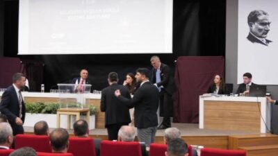 Ataşehir Belediye Başkanı Onursal Adıgüzel’in tutuklanmasının ardından ilçede yapılan belediye