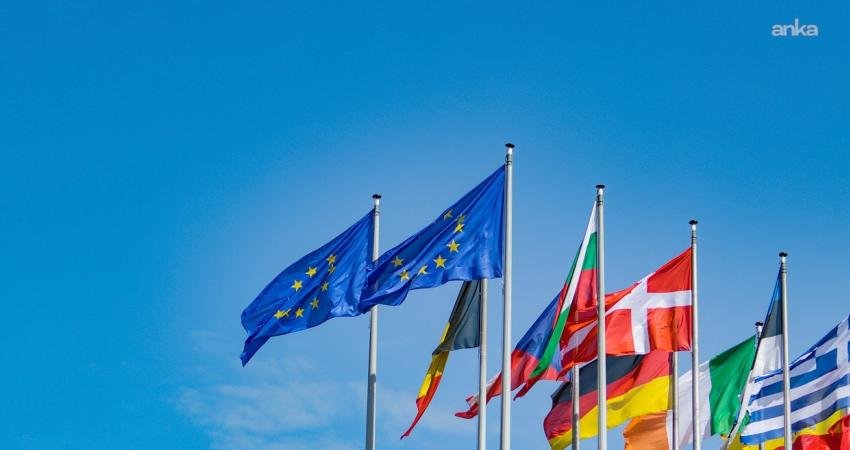 Avrupa Birliği (AB ) zirvesinde liderler arasında görüş ayrılığı derinleşti;