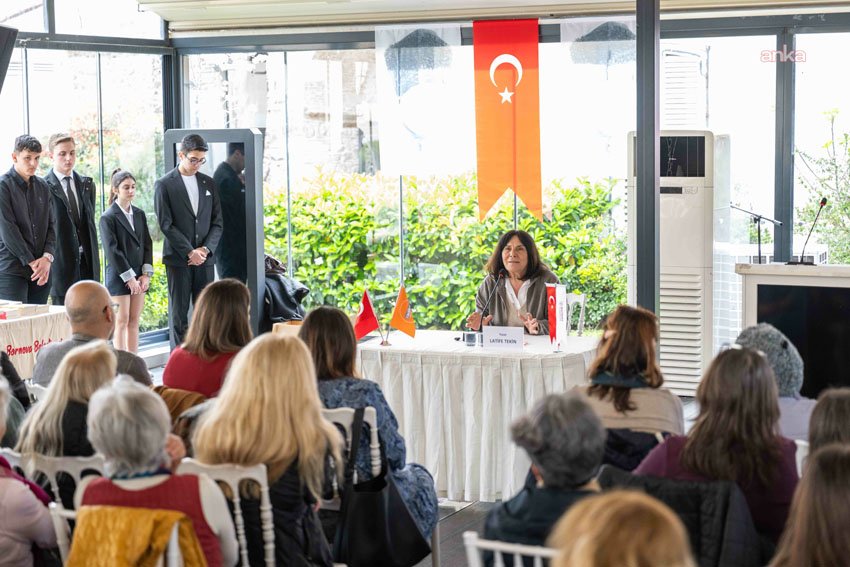 Türk edebiyatının usta kalemi Latife Tekin, Bornova Belediyesi’nin ev sahipliğinde