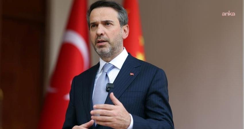 Enerji ve Tabii Kaynaklar Bakanı Alparslan Bayraktar, Doruk Madencilik işçilerinin