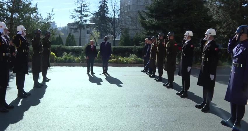 Milli Savunma Bakanı Yaşar Güler, resmi ziyarette bulunan Nijer Savunma