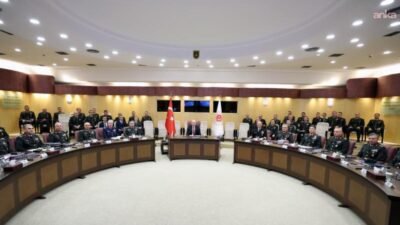 TSK komuta kademesinin Değerlendirme Toplantısı, Milli Savunma Bakanı Yaşar Güler'in