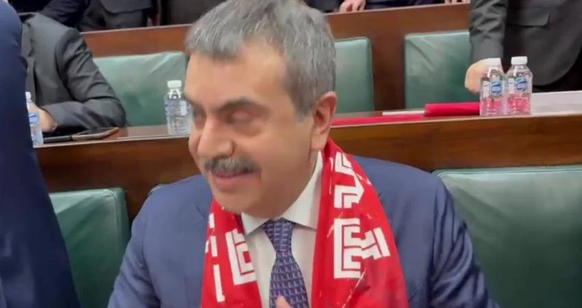 Milli Eğitim Bakanı Yusuf Tekin, A Milli Takım, Kosova'yı mağlup ederek