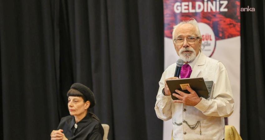 Bakırköy Belediyesi’nin cuma günleri İspirtohane Kültür Merkezi’nde düzenlediği “Bakırköy Muhabbeti”