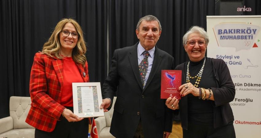 Bakırköy Muhabbeti’nin bu haftaki konuğu akademisyen Üstün Dökmen oldu Bakırköy Belediyesi’nin her cuma İspirtohane Kültür Merkezi’nde düzenlediği "Bakırköy Muhabbeti"